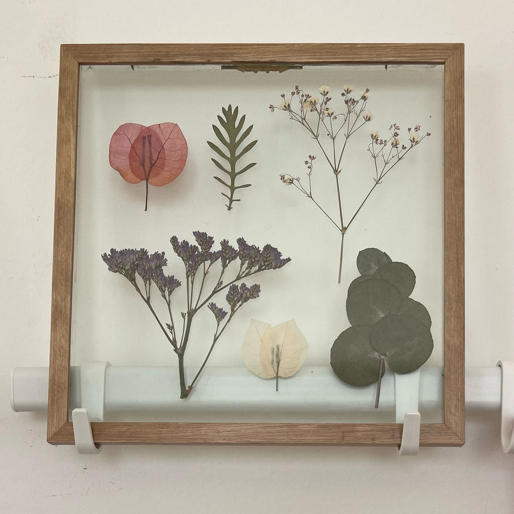 Pressed Flowers Frame 18